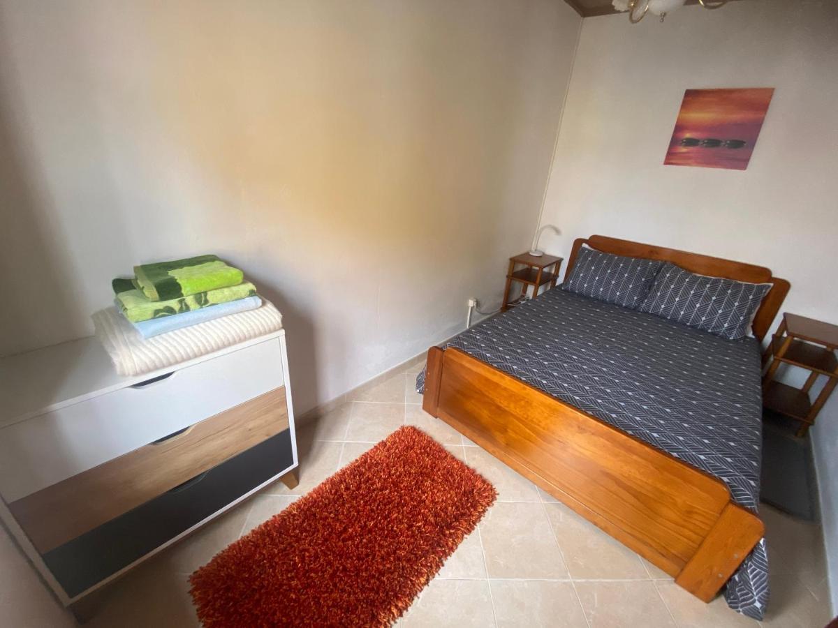 Cantinho Da Avo Vila do Bispo Bagian luar foto
